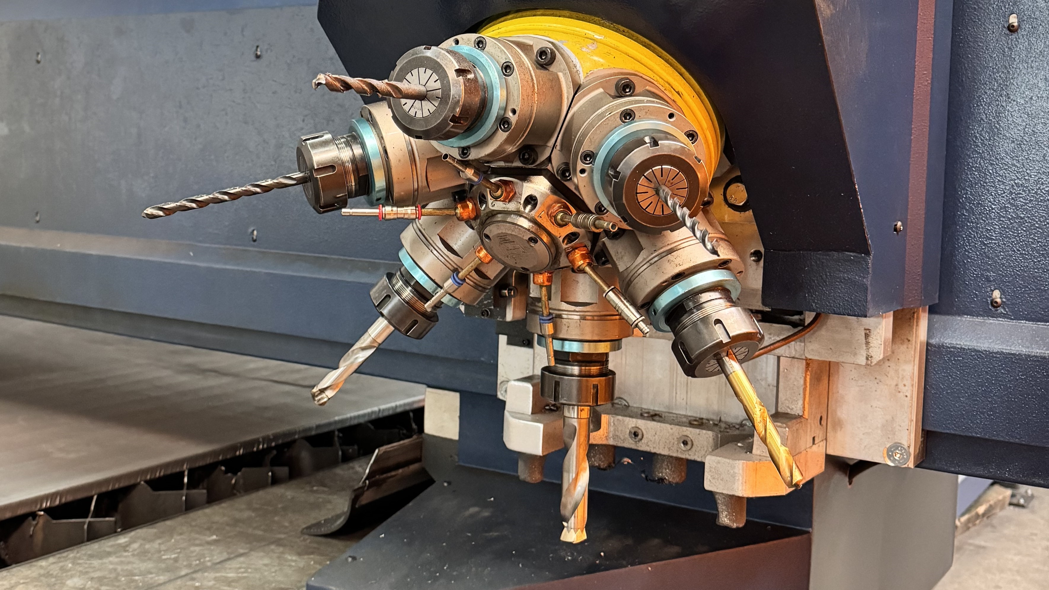 Lavorazioni meccaniche in officina Metal Life